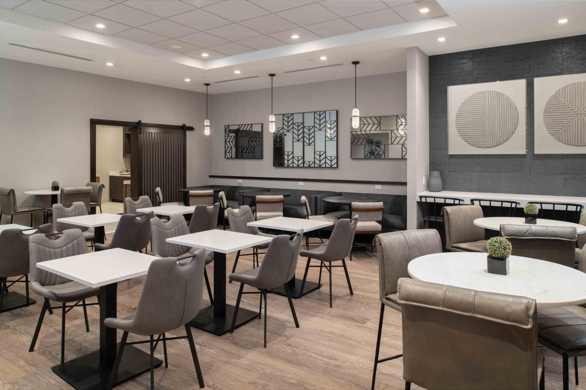 Towneplace Suites By Marriott Фрамингам Екстериор снимка
